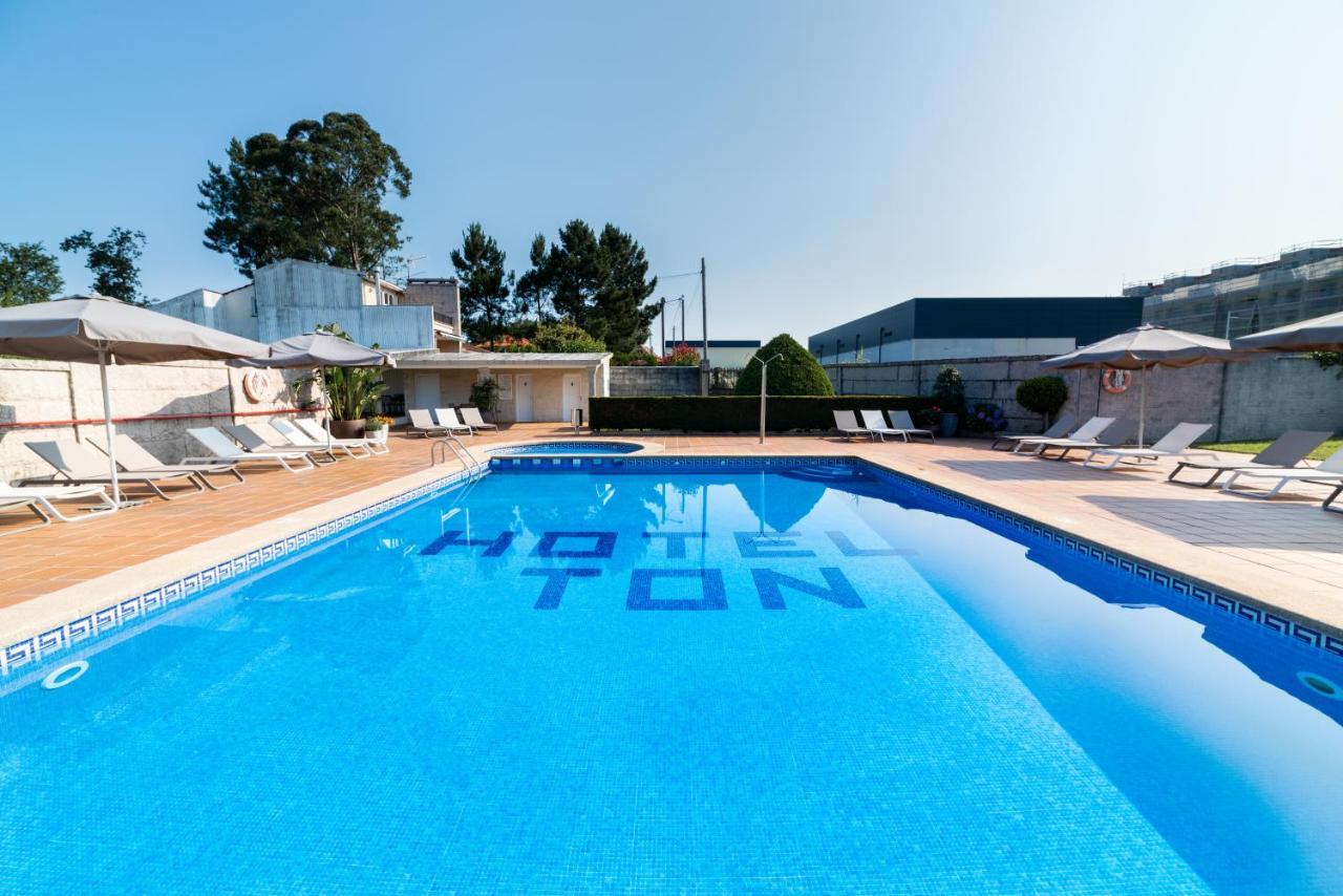 Hotel Ton Sanxenxo Exterior photo