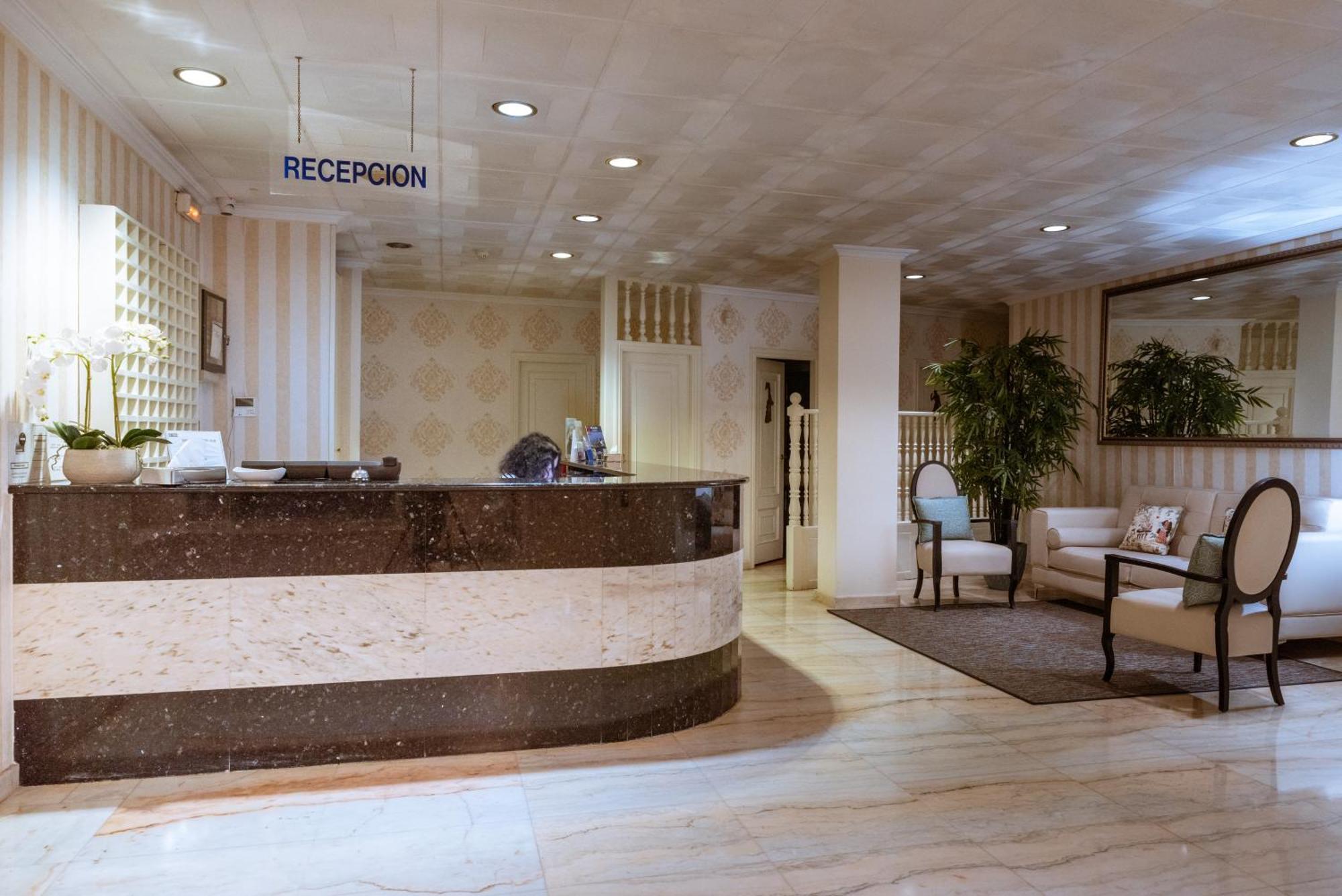 Hotel Ton Sanxenxo Exterior photo